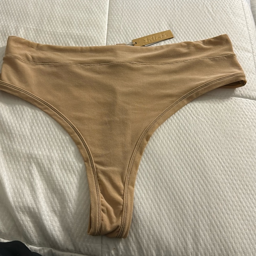 Skims panties
